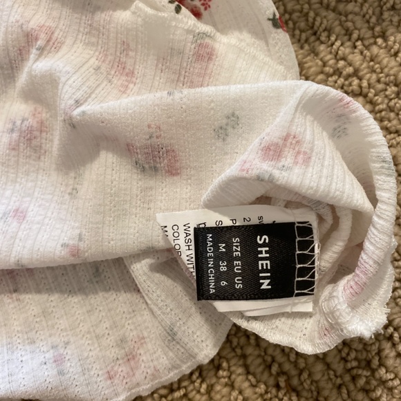 SHEIN floral fitted longsleeve - Picture 4 of 5